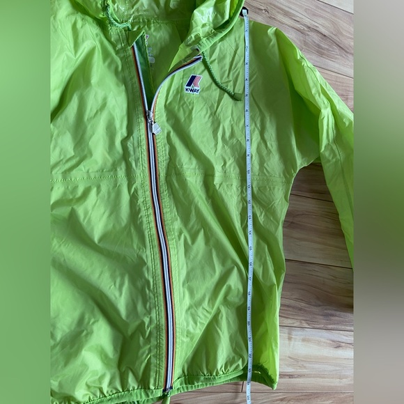 K-way packable jacket in yellow green | women US small - Picture 7 of 11